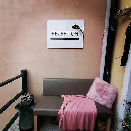 Taferne In Koestendorf - Monteurzimmer Πανδοχείο 3*