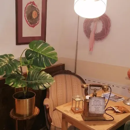 Taferne In Koestendorf - Monteurzimmer Πανδοχείο Neumarkt am Wallersee