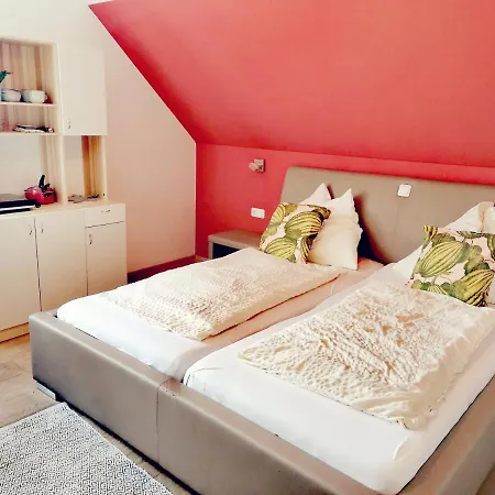 Taferne In Koestendorf - Monteurzimmer Πανδοχείο