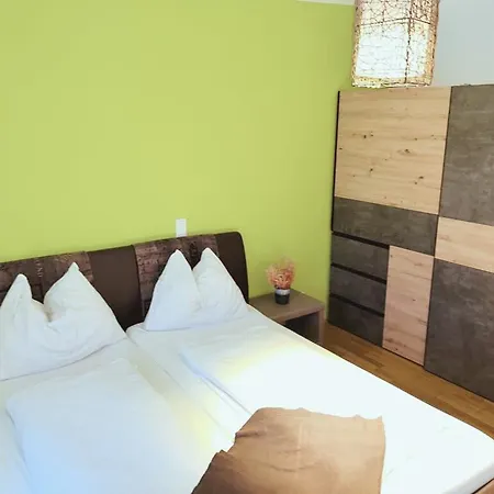 Mini-hôtel Taferne In Koestendorf - Monteurzimmer Neumarkt am Wallersee