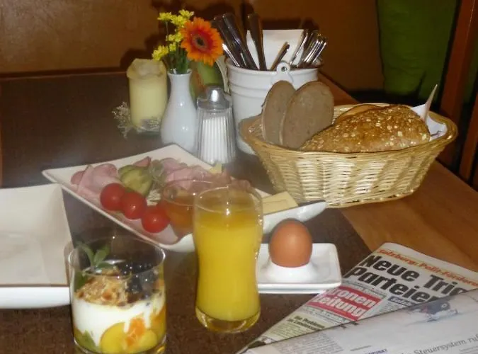 Taferne In Koestendorf - Monteurzimmer Neumarkt am Wallersee